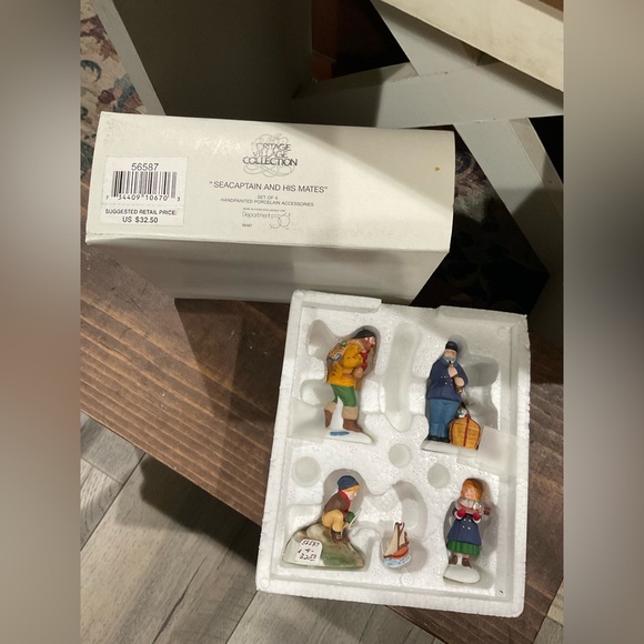 Department 56 Other - Heritage Village Collection 'Seacaptain and His Mates' Figurines dept 56
